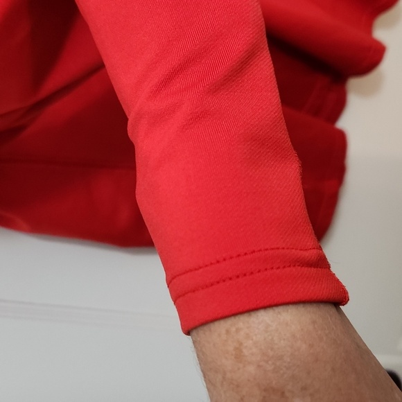 Sunice Women's 3/4 Zip Red Pullover Size Small - Picture 6 of 6